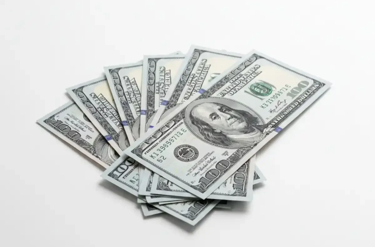 Dólar blue inicia el año con fuerte presión: cotización y reacciones del mercado hoy