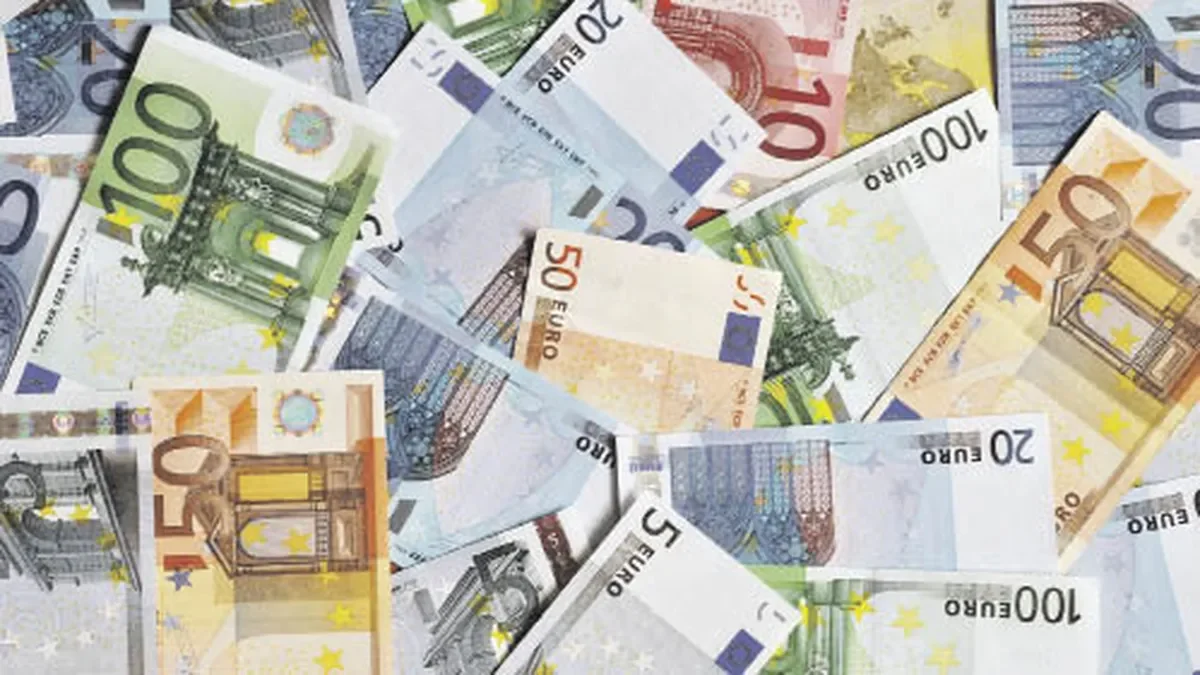 El Euro blue se aleja del oficial: impacto en el poder adquisitivo hoy